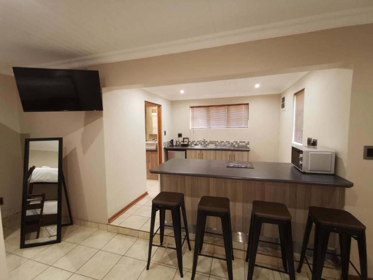 Guest Suites On Connor Bloemfontein Dış mekan fotoğraf