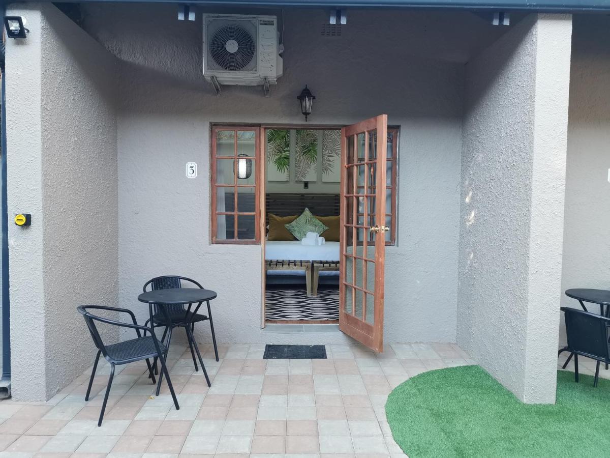 Guest Suites On Connor Bloemfontein Dış mekan fotoğraf
